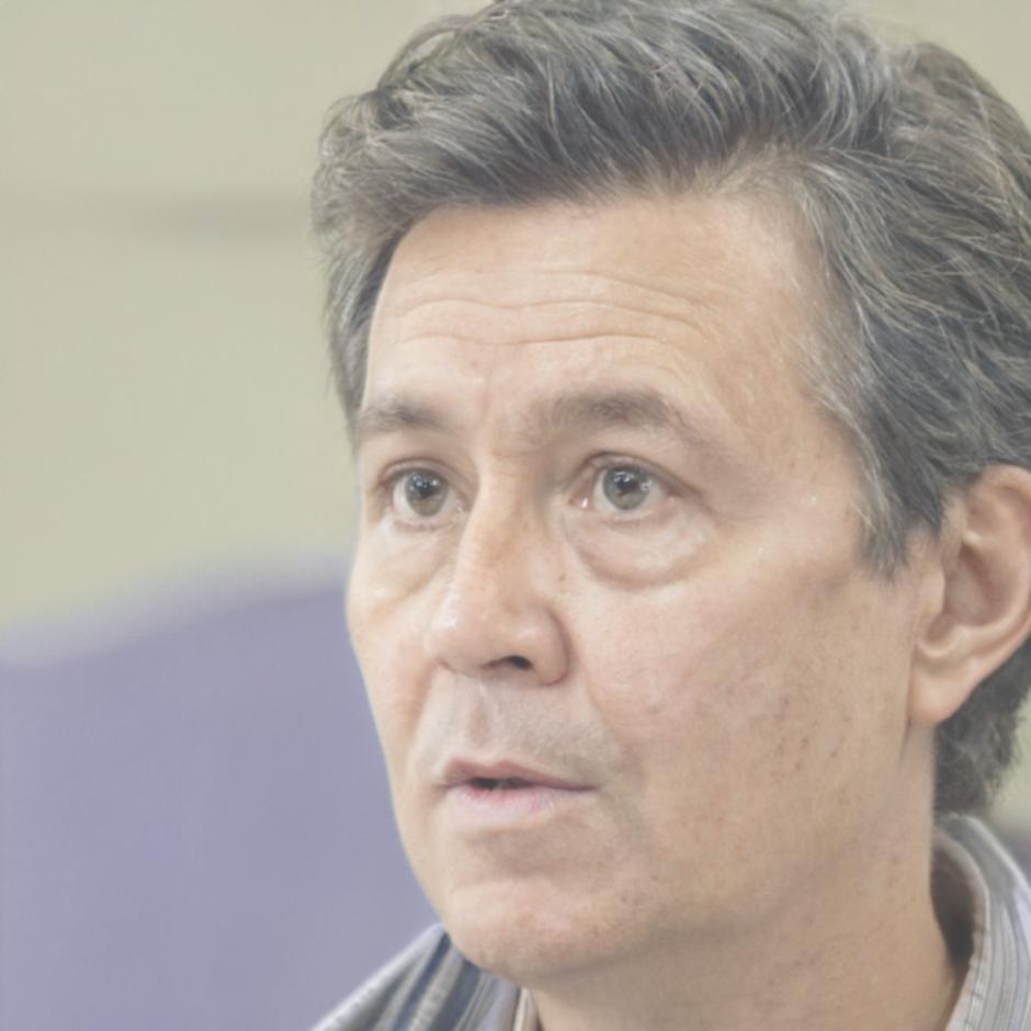 Retrato de Aurelio Mendizábal, analista financiero senior